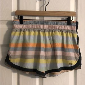 GapFit 3” Running Shorts - Striped Sherbet